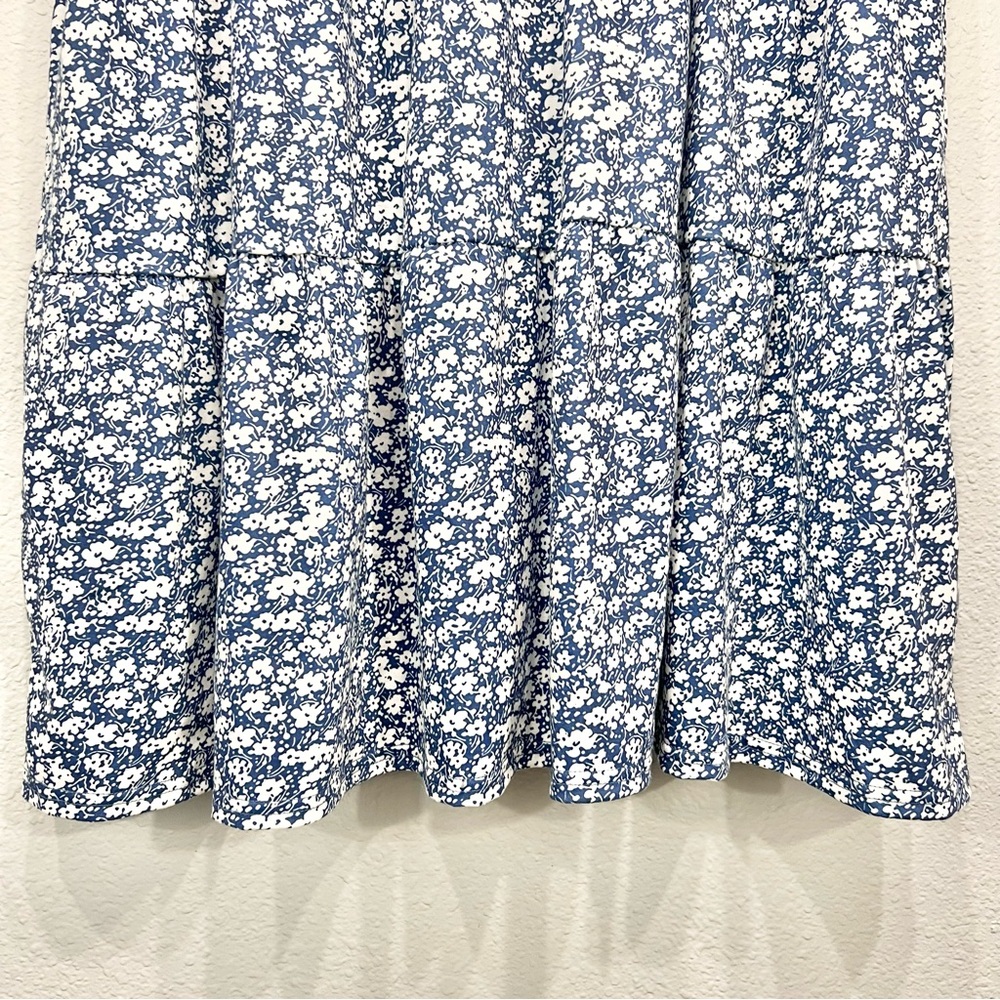 NWOT Boutique Floral Sleevless V-neck Shirt-Dress - Picture 6 of 12
